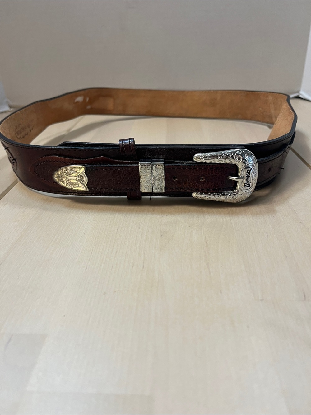 Nocona Cherry Brown Leather Western Belt w/ Silver Tone Hardware Men’s 36